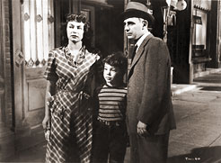 Ruth Roman, Bobby Driscoll and Paul Steward in The Window